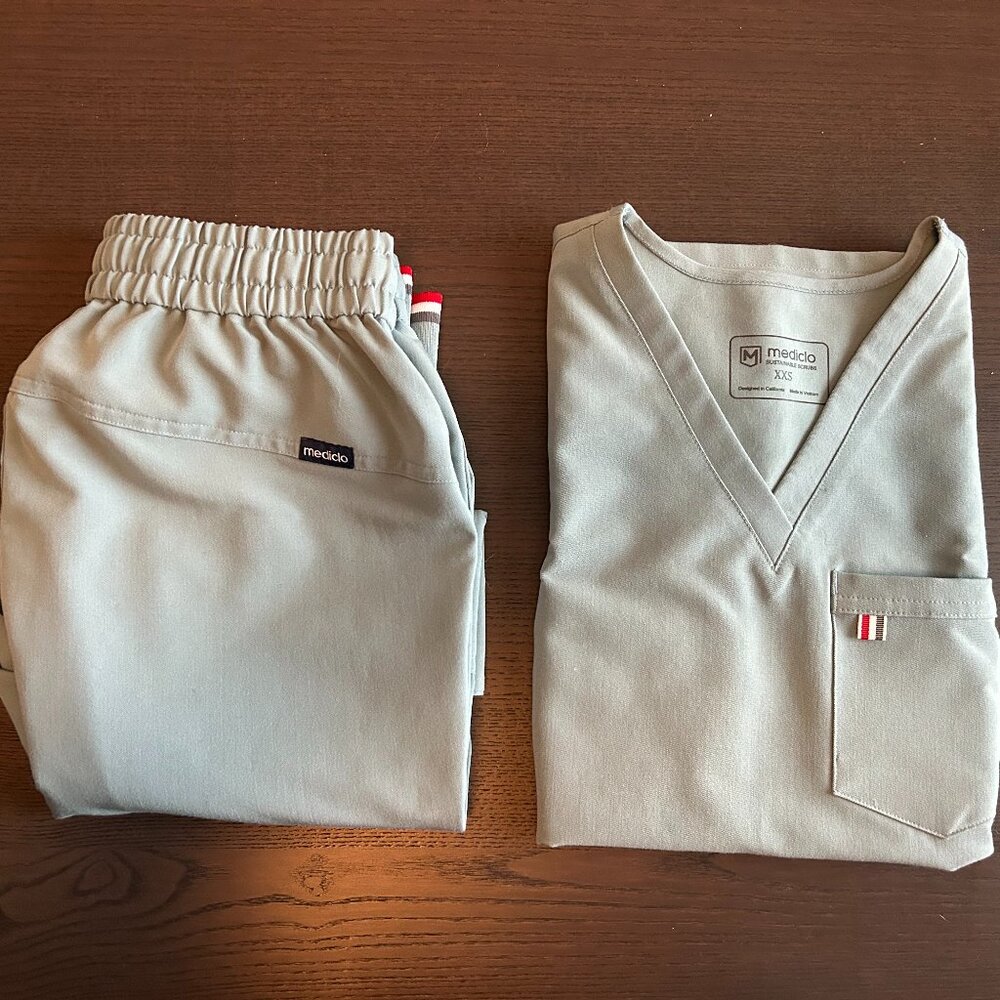 Mediclo Catalina and Sal Scrub Set XXS/XSP in Stone Blue